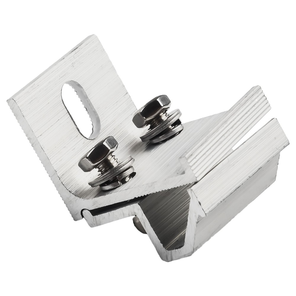 Professional Looking Solar Panel Roof Mounting Clips for Enhanced Appearance