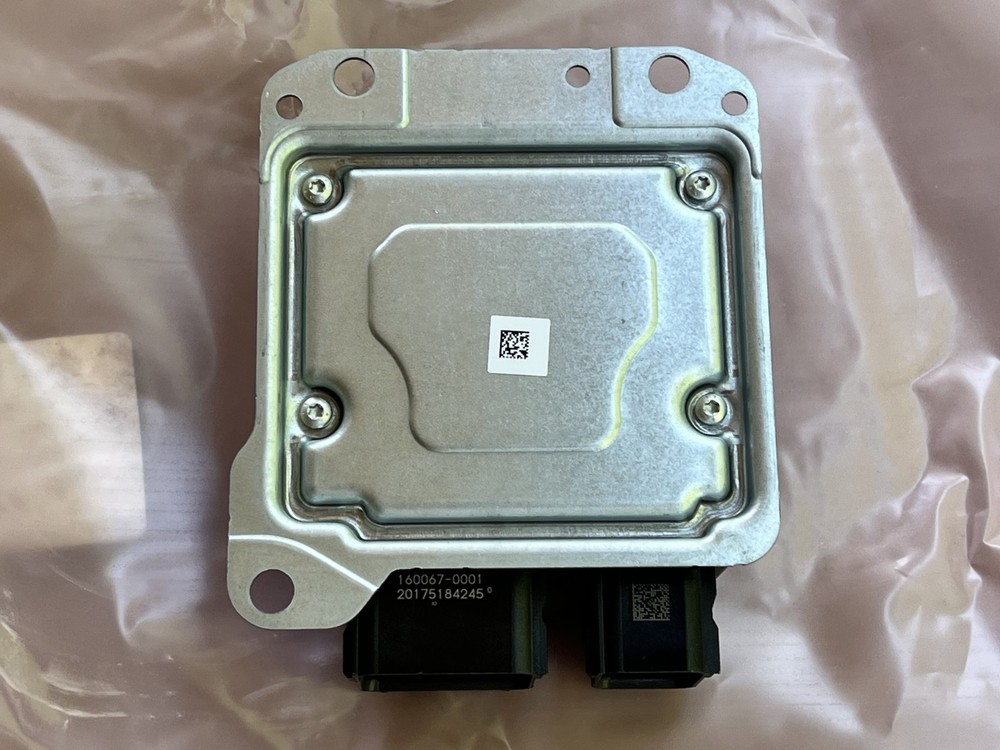 Tesla Model 3 Safety Restraint Control Module Computer 1095757-00-C