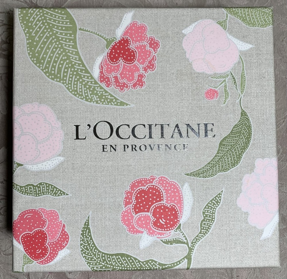 L'Occitane 1 Empty gift box wrapping kit -Different designs to choose from *NEW*