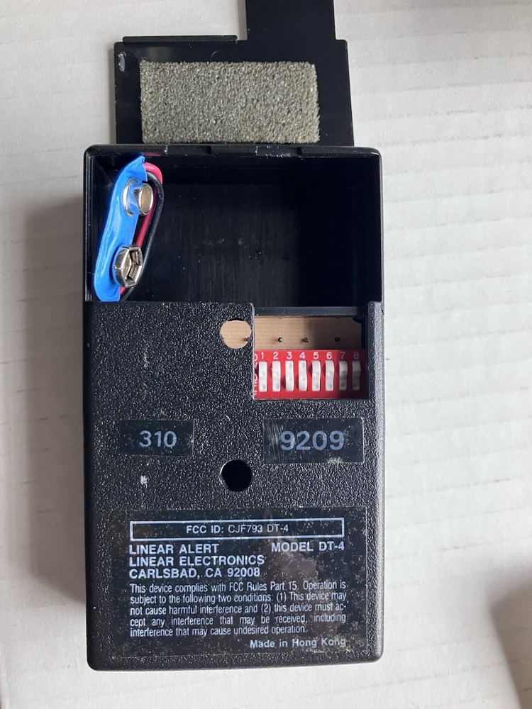 📳 OEM Linear DT-4 4 Button Remote Transmitter 310MHz 8 Dip Switch GuC Tested