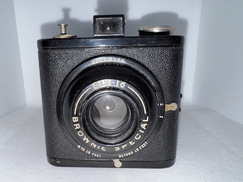 Brownie Special Six-16 Camera