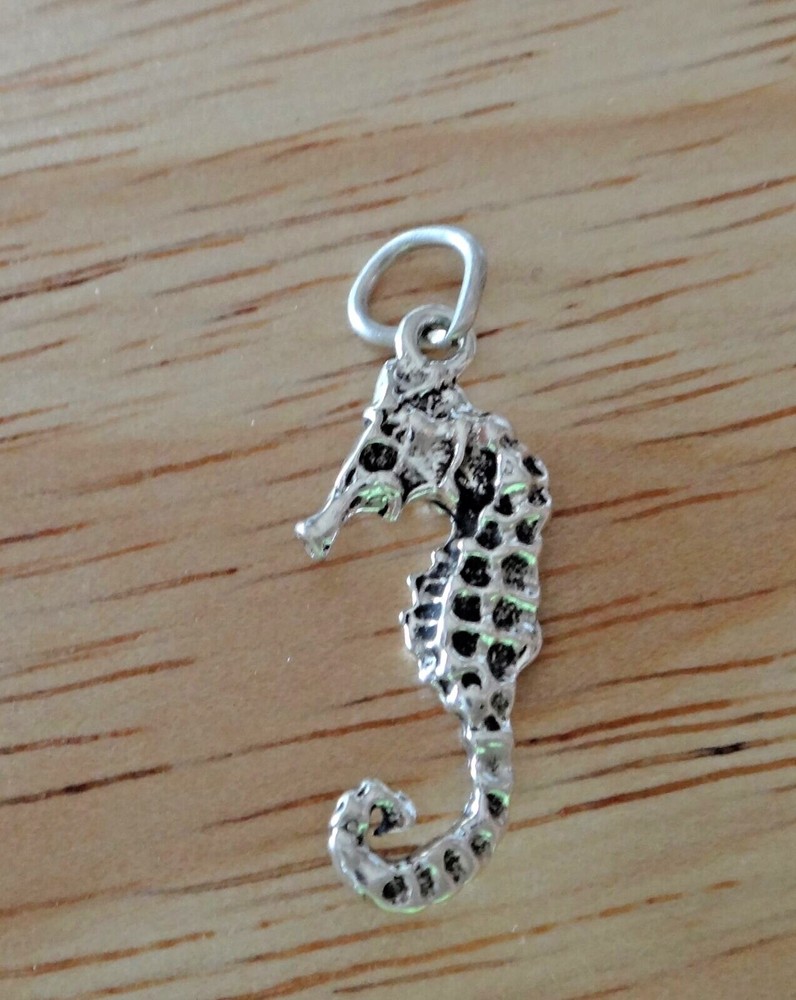 Sterling Silver 3D 20x9mm Fish Shell Beach Medium Seahorse Charm