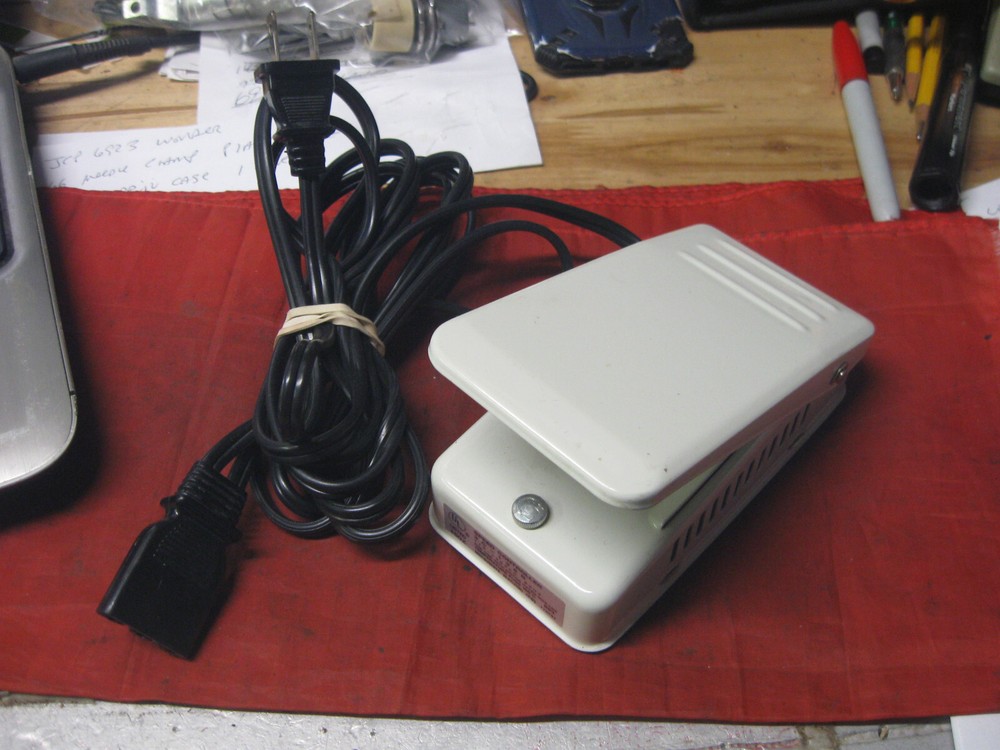 WHITE 4041 2222 Sewing Machine Foot Pedal Controller Vintage