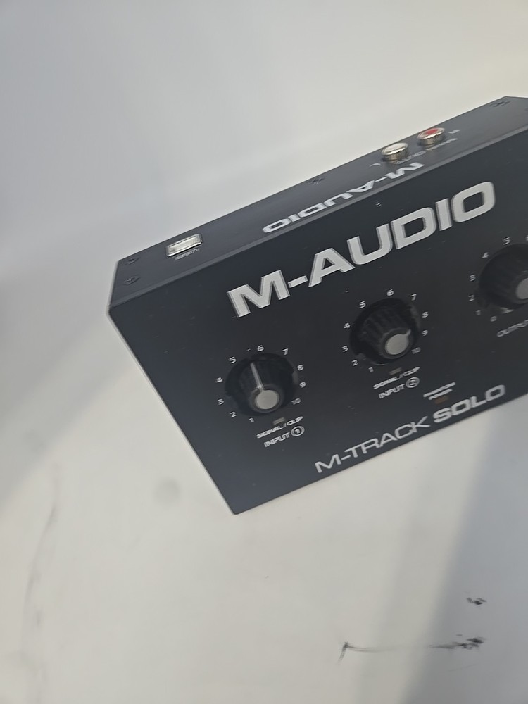 M-Audio M-Track Solo 2-Channel USB Interface Streaming and Podcasting [Tested]