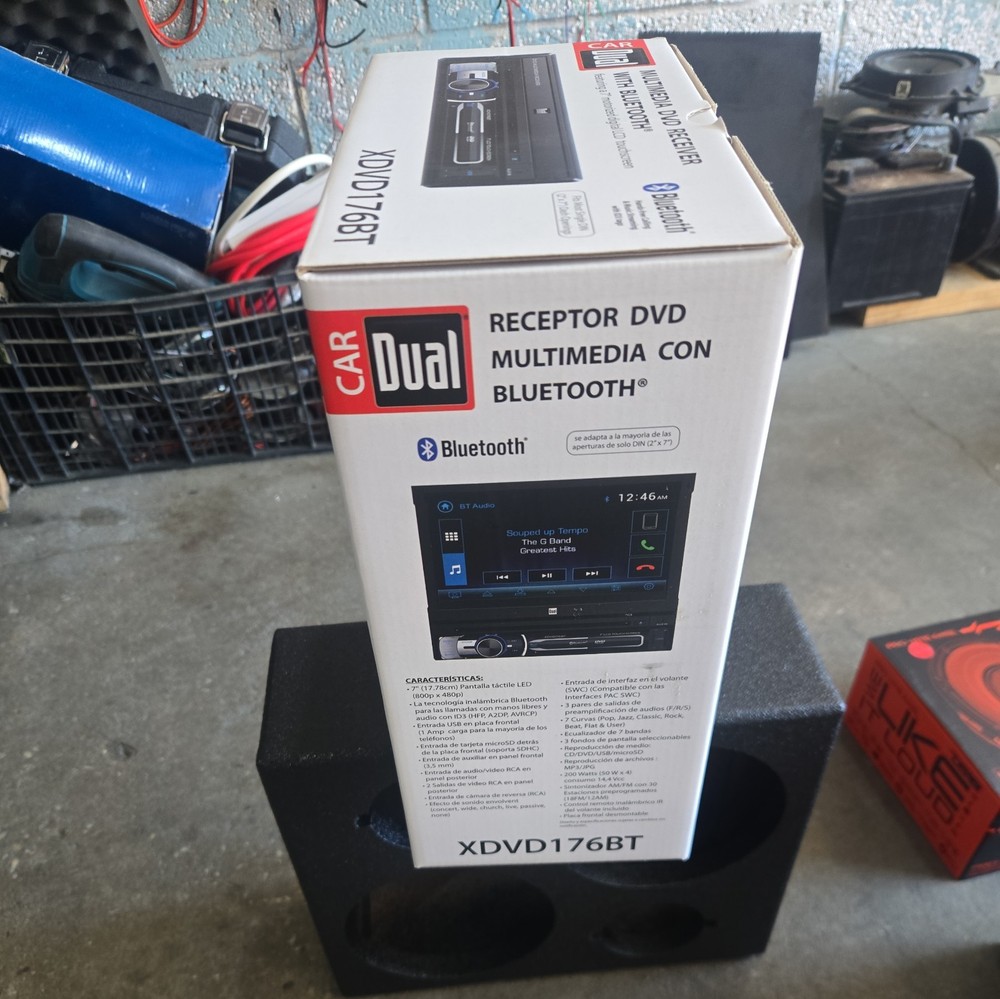 Dual XDVD176BT