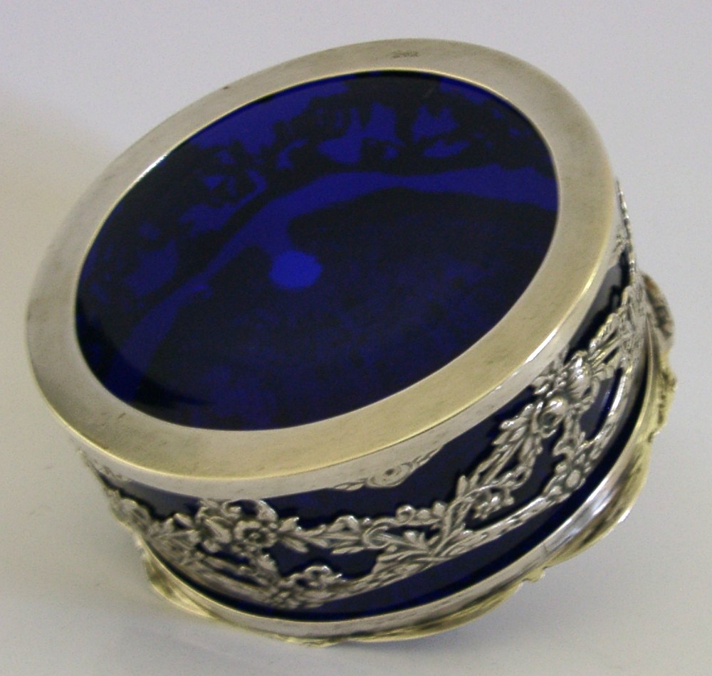 BEAUTIFUL GERMAN SOLID SILVER BLUE GLASS LINED DISH c1900 ANTIQUE 248g CHERUBS