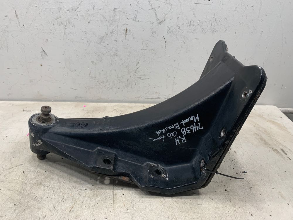 2005 Kenworth T2000 Cab Mount (630-10676)