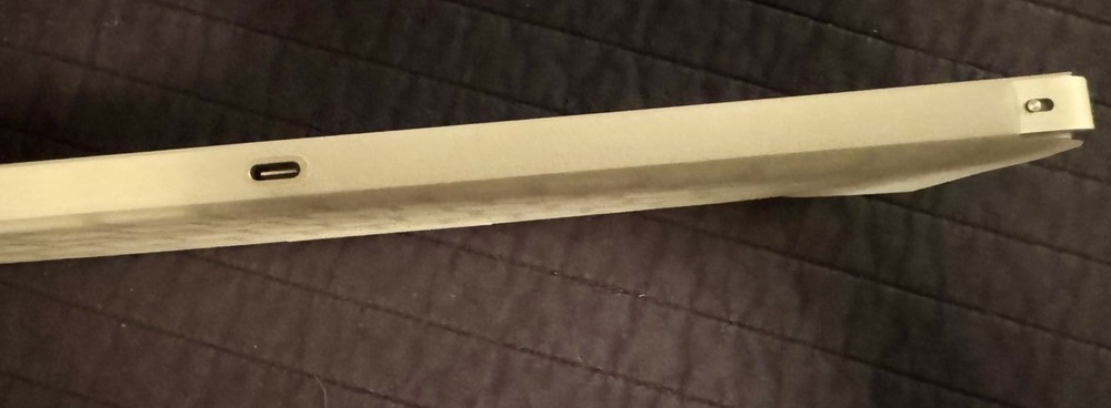 Apple Magic Wireless Keyboard with Touch ID - (USB-C) - White - w/ USB-C Cable