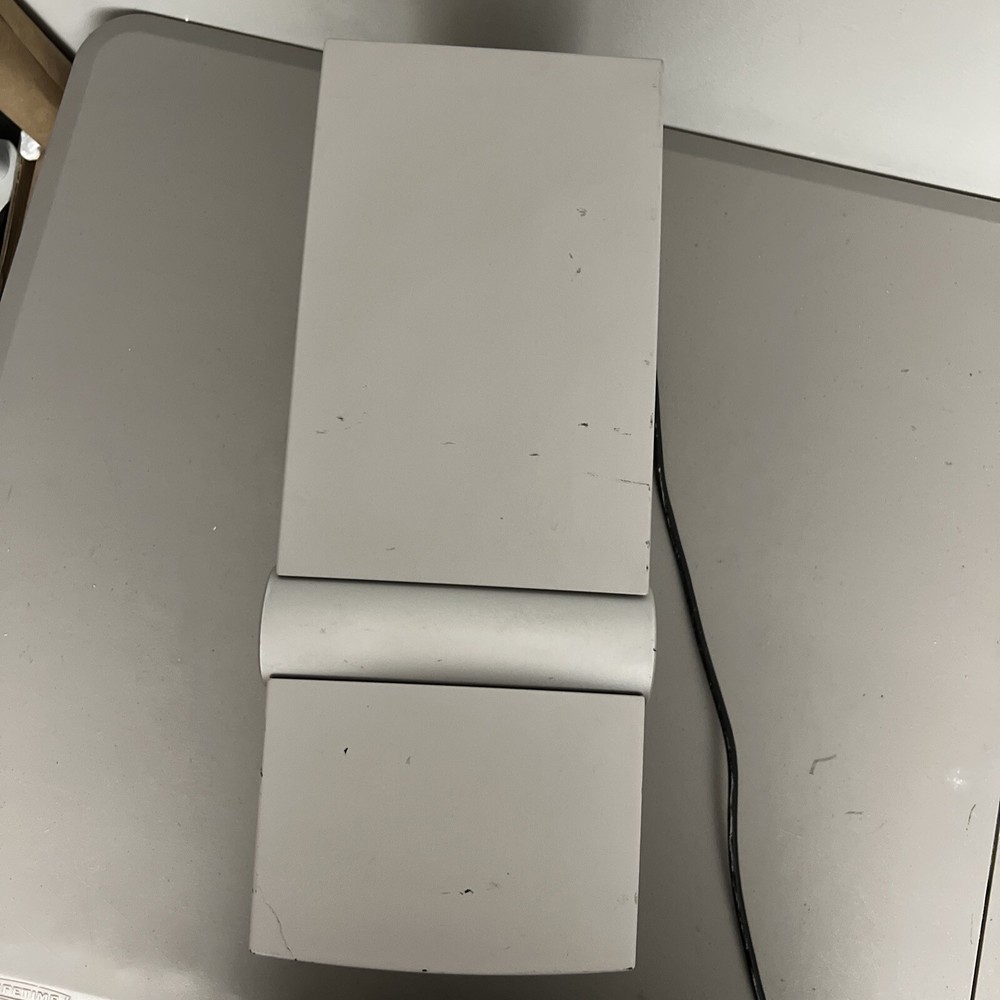 Agilent 2100 Bioanalyzer G2938A Chip Reader-WORKING