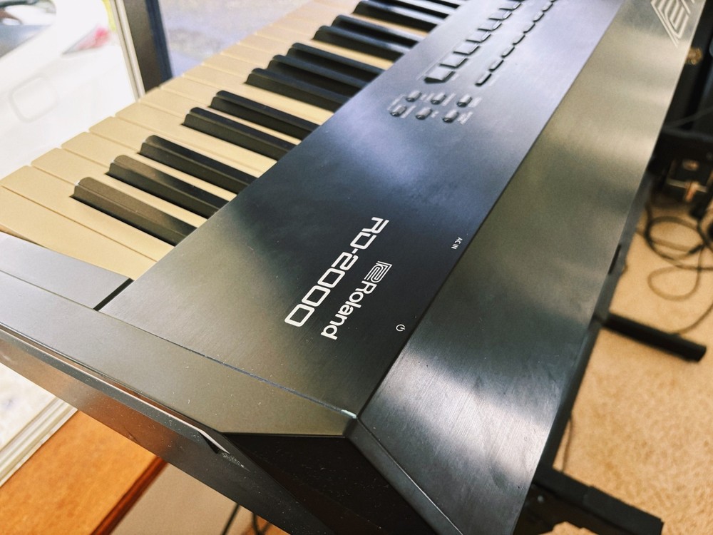 Roland RD-2000 flagship 88-key stage piano