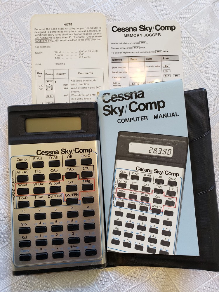 Jeppesen Cessna Sky/Comp Pilot Computer memory jogger in Case