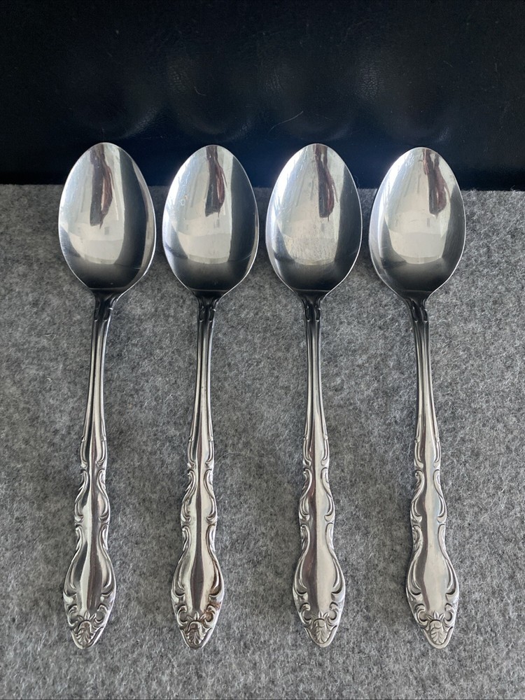 4 TOWLE/SUPREME CUTLERY STAINLESS FLATWARE, "PIERRE" PATTERN DINNER SPOONS