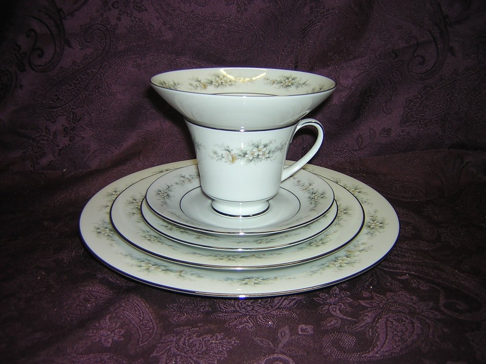 Noritake melissa 3080 6 piece place setting
