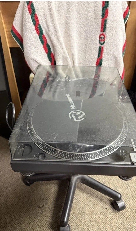 Numark TT250USB Turntable UNTESTED AS IS