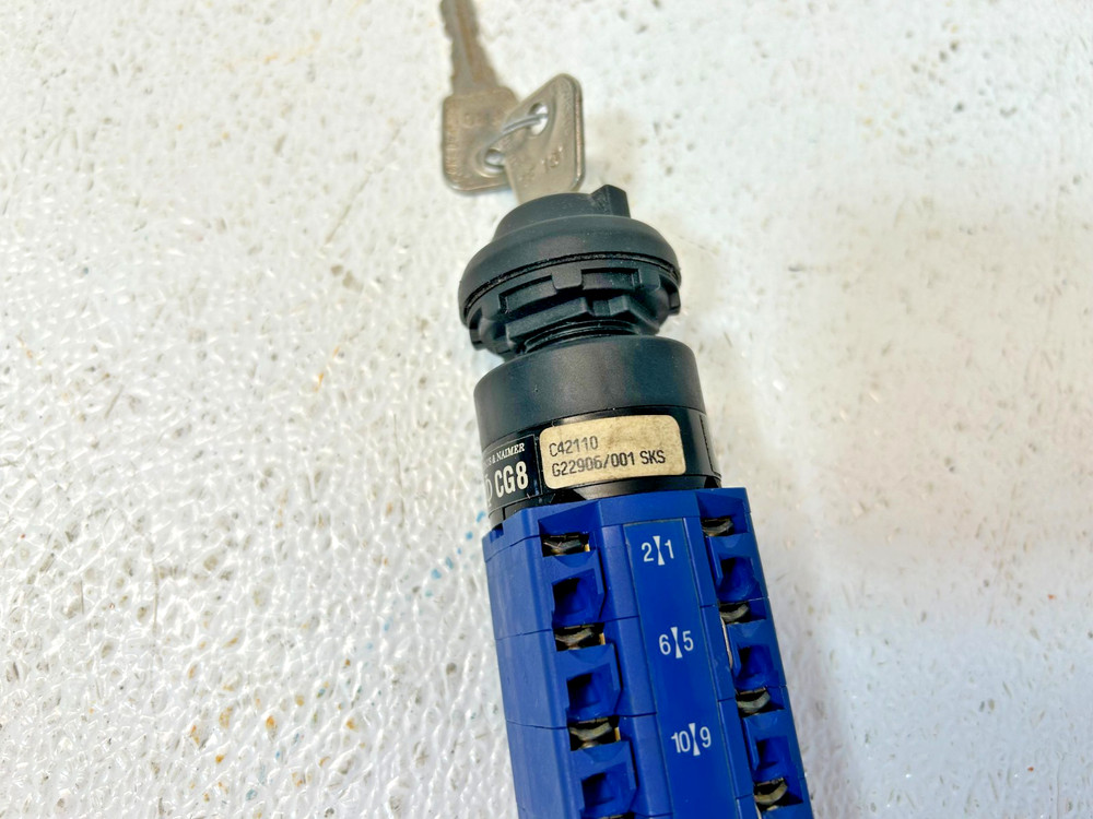 ABB 3HAA 3560-HRA Key Switch C42110 CG8