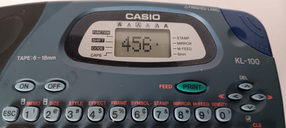 Casio KL-100 EZ Label Maker Printer Label It! TURNS ON but only semi-tested