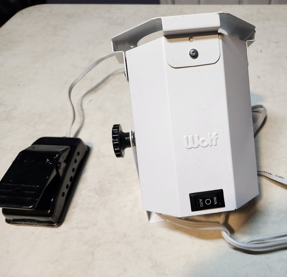 Wolf X-Ray Intensi-Spot Concentrated Light Source *Works!* Missing Pieces.