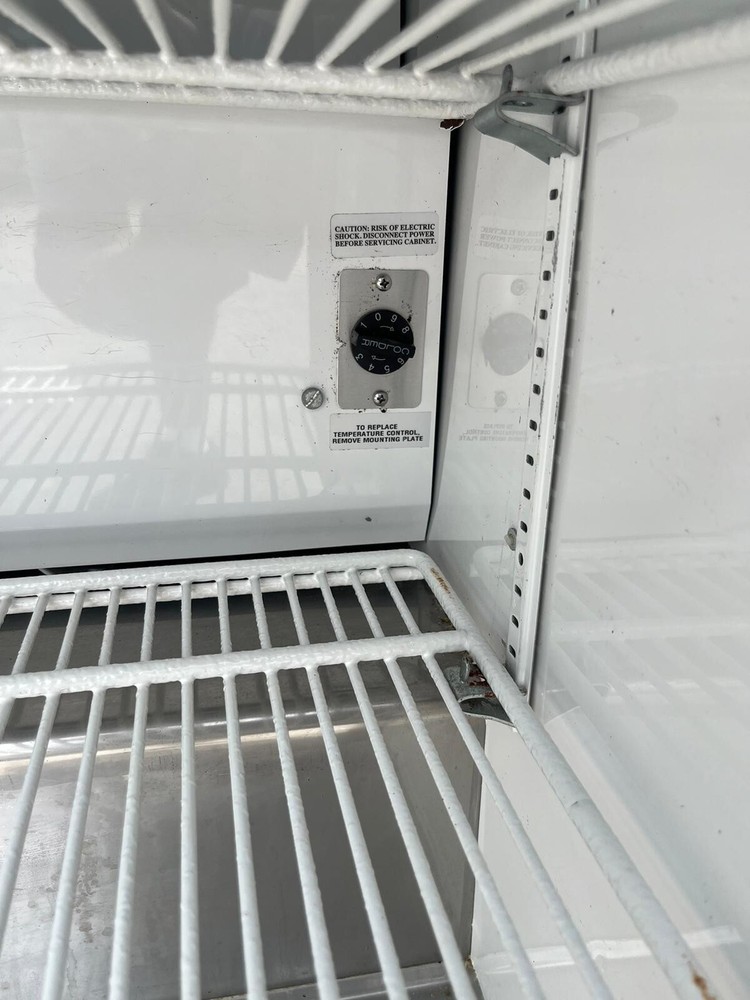 TRUE TUC-24, 24" W UNDERCOUNTER REFRIGERATOR