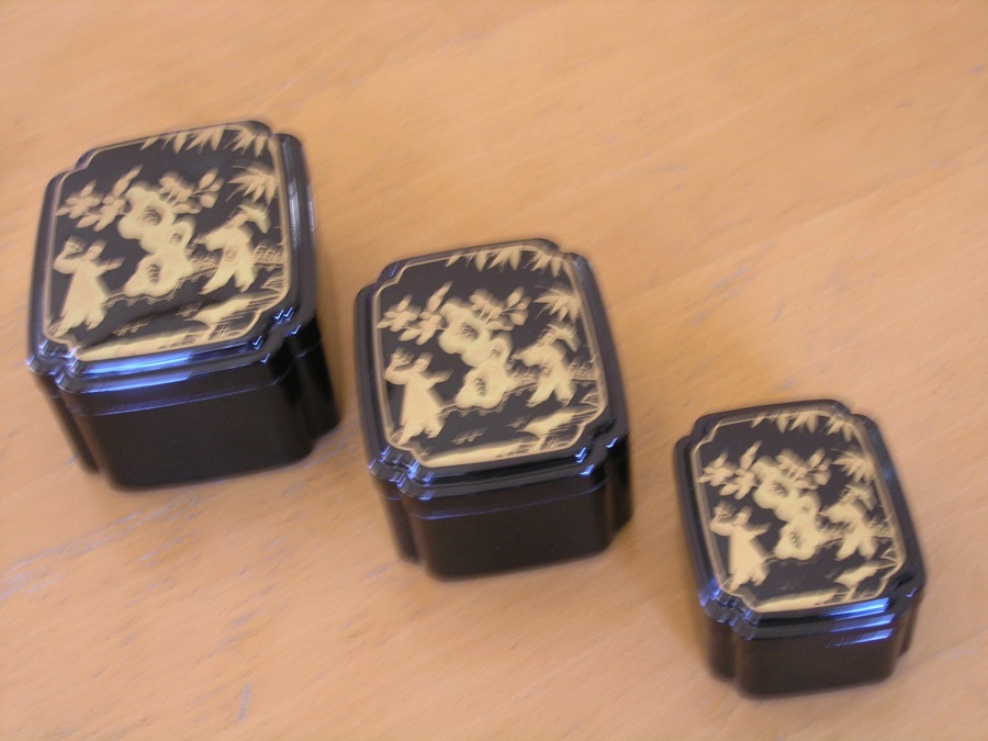 Fantastic Group 3 Japanese Lidded Nesting Lacquered Boxes Russell Sturgis Schmid