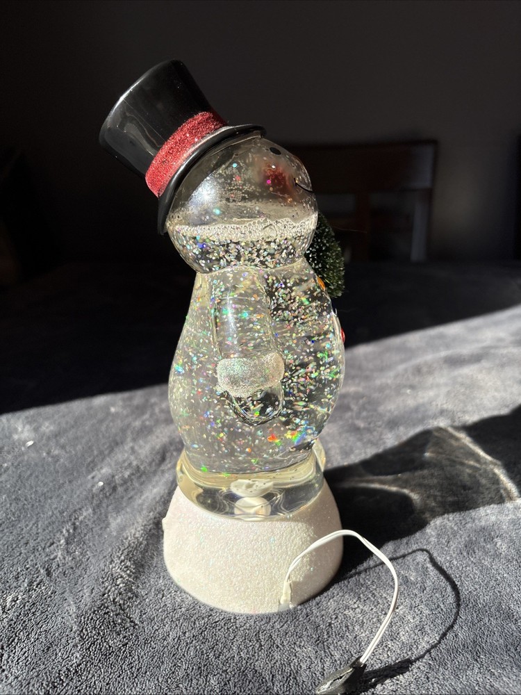 9” Light up Snowma Globe Decor