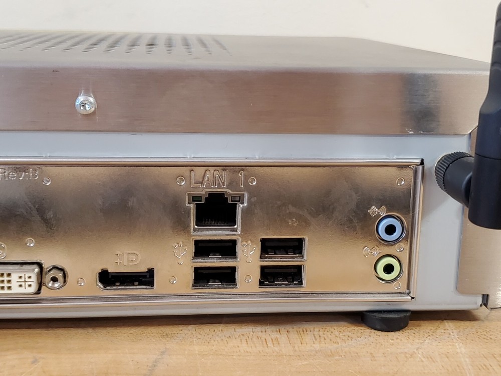 Barco ClickShare CSC-1 Base Unit Wireless Presentation System w/ 4 Buttons