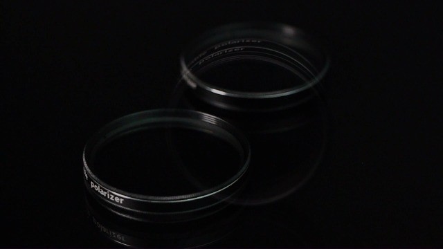 2" Variable Grey Polarizing Filter for Telescopes & Eyepieces, 1-40% Light Contr