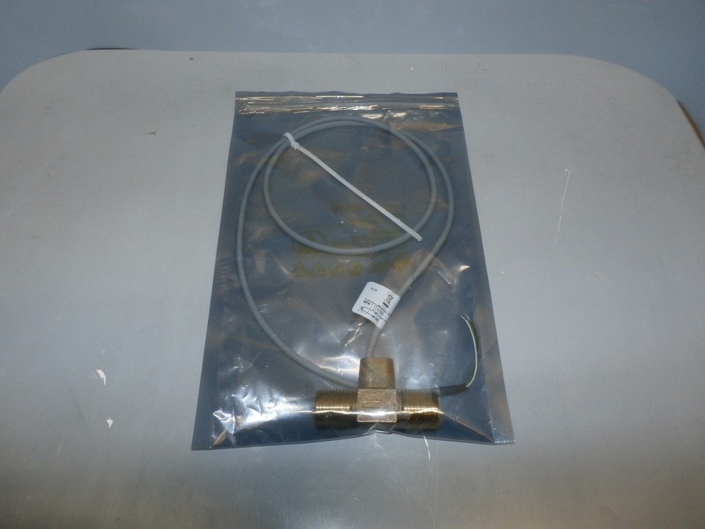 New Sika VY1030MBHN10N3 Flow Switch