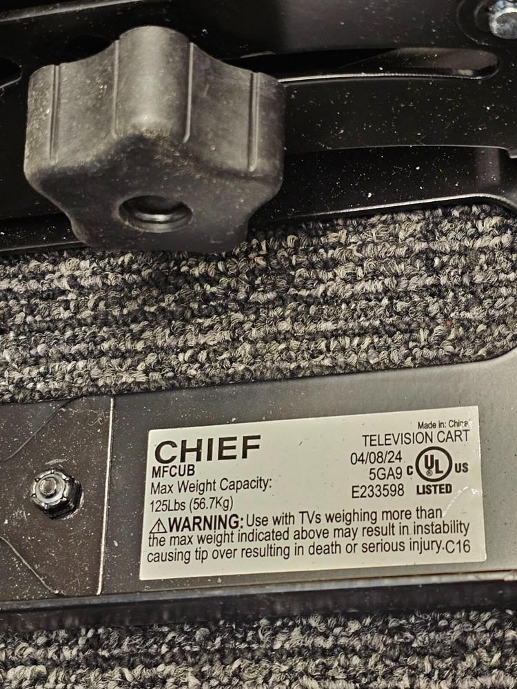 LEGRAND Chief MFCUB Medium Flat Panel Mobile AV Cart Black Replacement