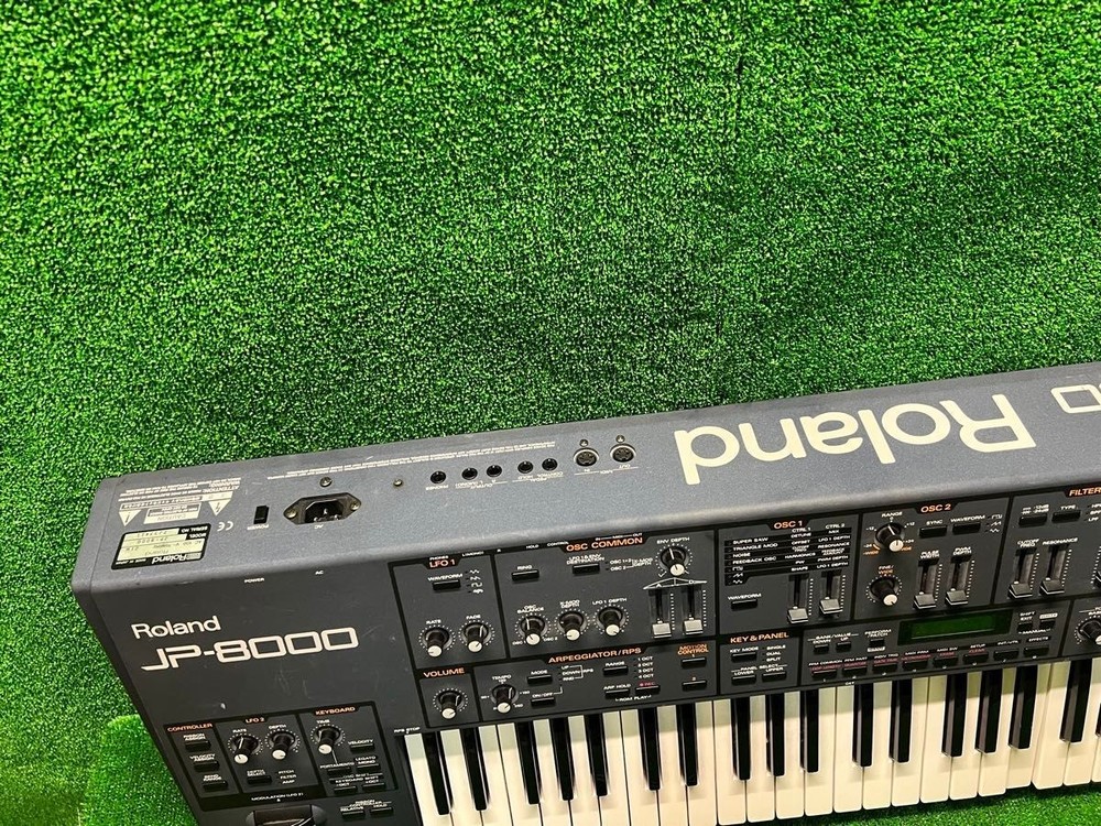 ROLAND JP 8000 ANALOG MODELING SOUND MODULE SYNTHESIZER