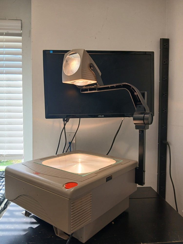 Overhead Projector 3M 1700 -Works