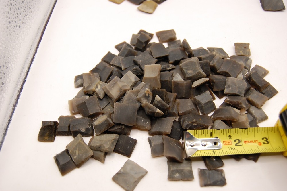 Medium Muzzleloader Blackpowder Flint flints 4 you will get four