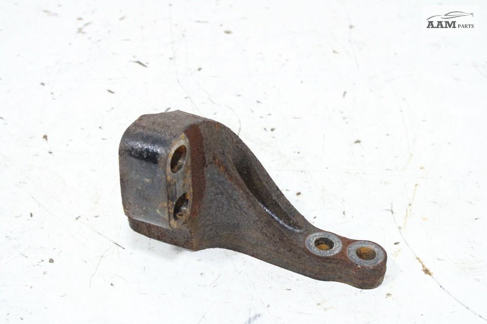 2018-2024 FREIGHTLINER CASCADIA FRONT LEFT ENGINE MOUNT SUPPORT BRACKET OEM