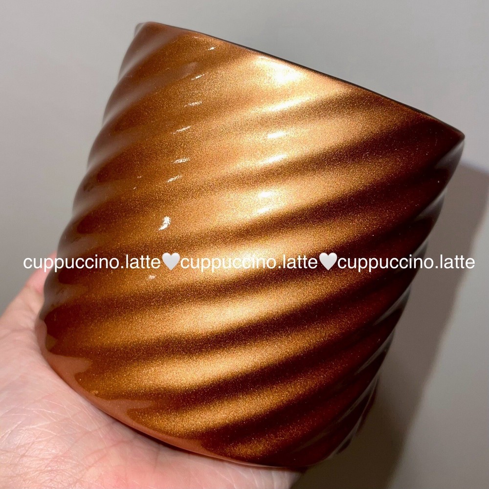 NWT Starbucks 2024 Diagonal Twist Texture Black & Glitter Gold Core Mug