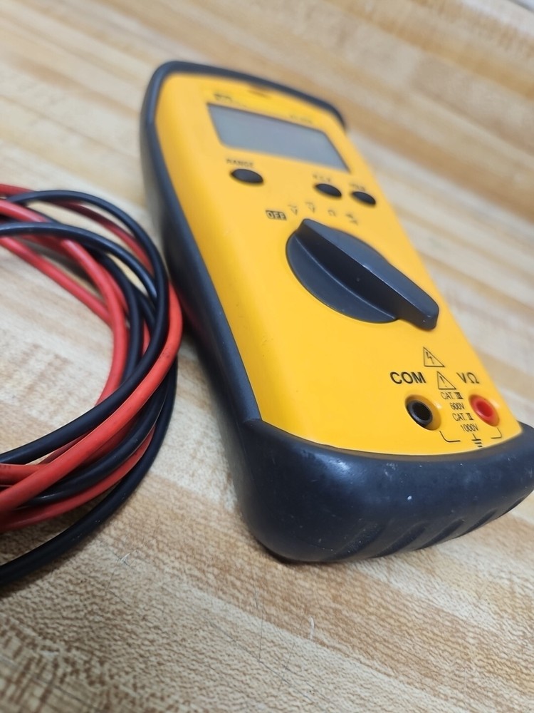 Ideal 61-350 Voltmeter