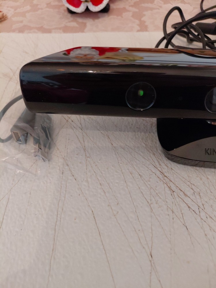 Microsoft LPF-00004 Motion Sensing Gaming Controller For Xbox 360 Tested Works