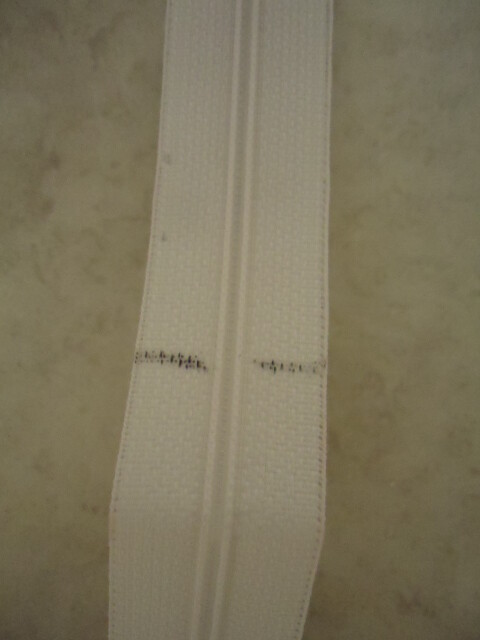 White Polyester 14” Zipper
