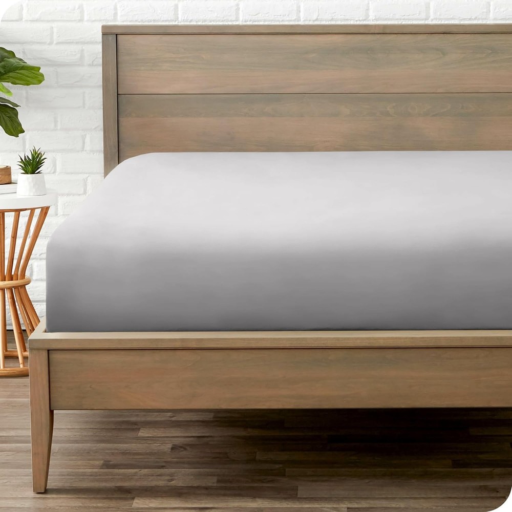 Luxurious King Size Fitted Sheet - 1800 Thread Count Microfiber, Light Grey