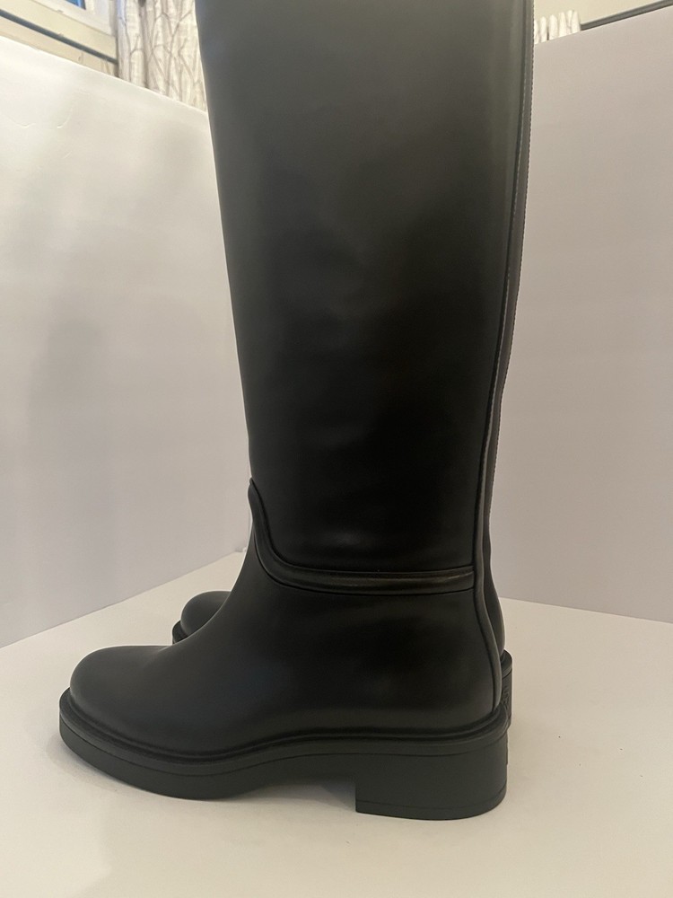 Stuart Weitzman Boots 8