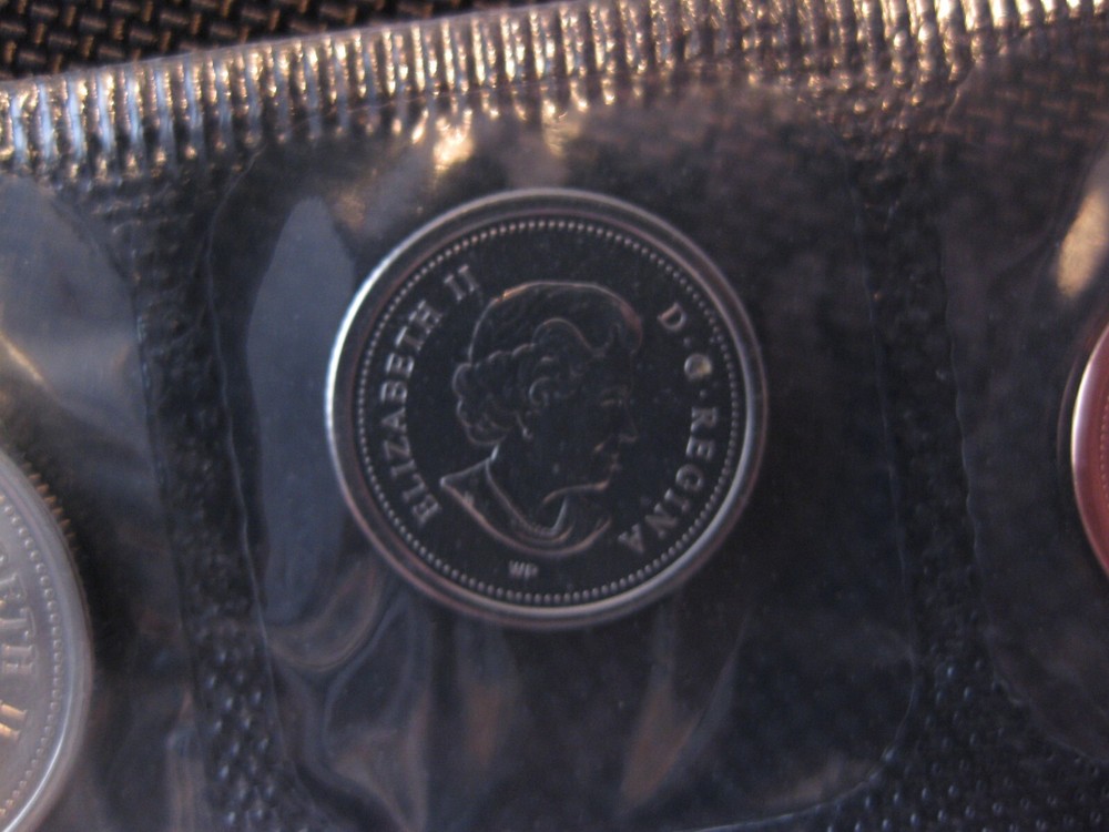 2003 "WP" Canadian Prooflike Dime ($0.10)