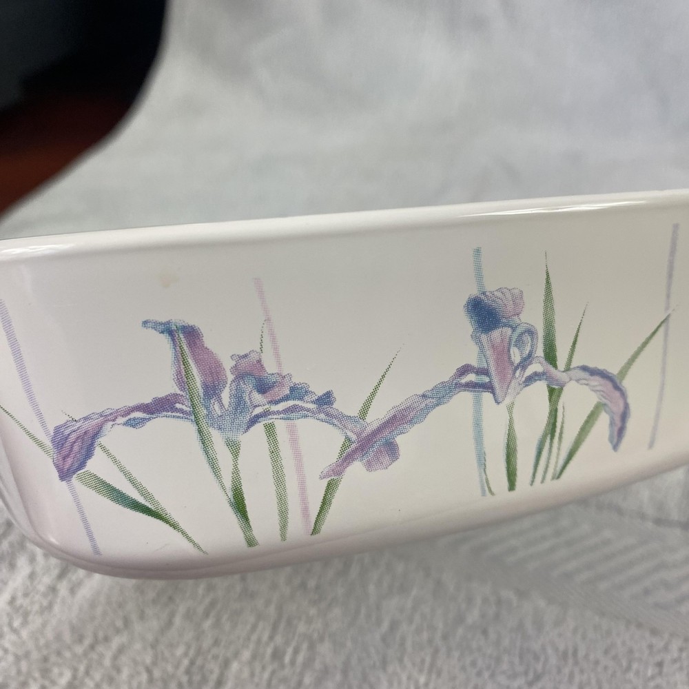 CorningWare Shadow Iris Casserole Pan A-1-B 1L White Floral Baking Dish