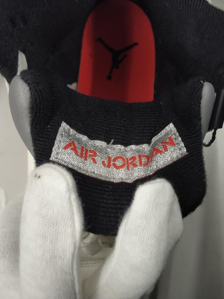 NIKE DC1060-100 Air Jordan 5 Retro