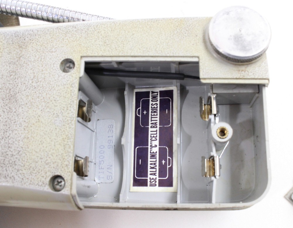 Vintage TIF Instruments Automatic Halogen Leak Detector Model 5000 W Case Works