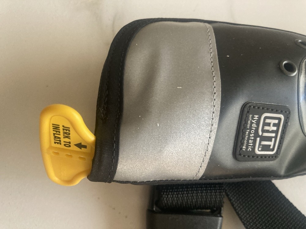 Mustang MD3183T3 HIT High Visibility Inflatable PFD (MD3183T3