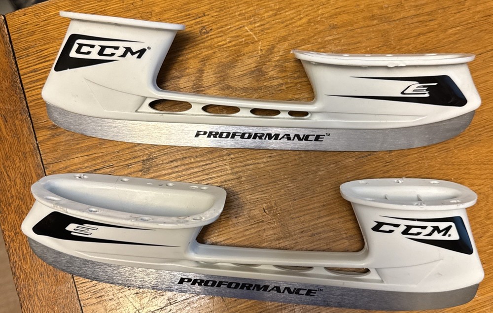 CCM E Blade Holders (Right and Left) with PROFORMANCE Blades Size 255