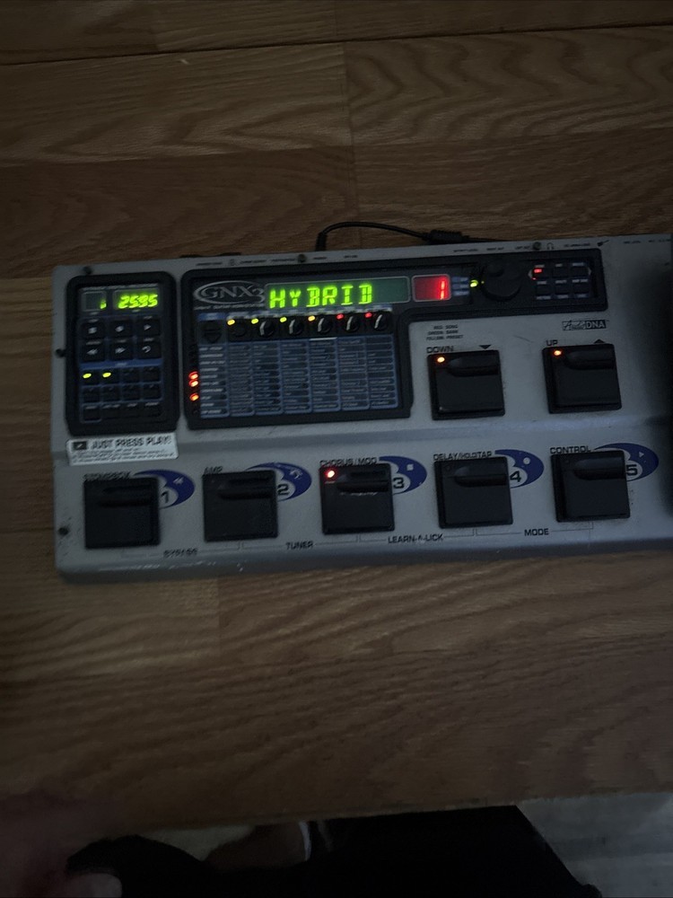 DigiTech GNX3 Guitar Workstation Multi-Effects Guitar Effect Pedal