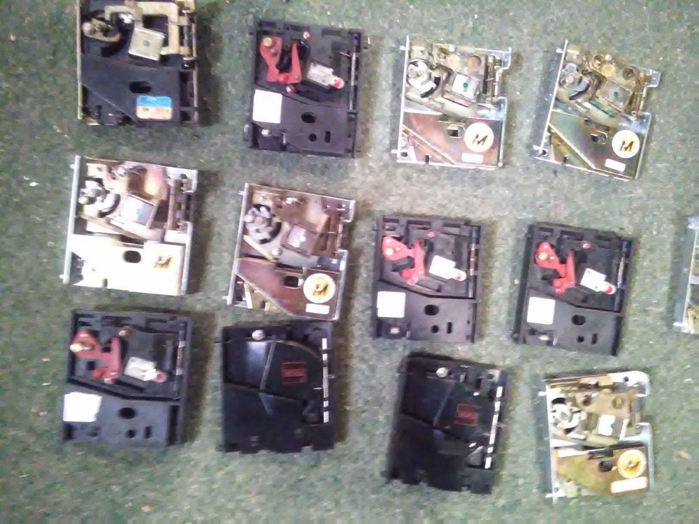 arcade coin mechs lot #15009