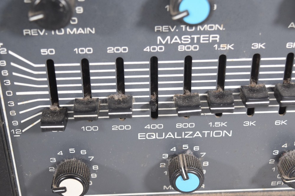 Peavey XR-600B Mixer Amp