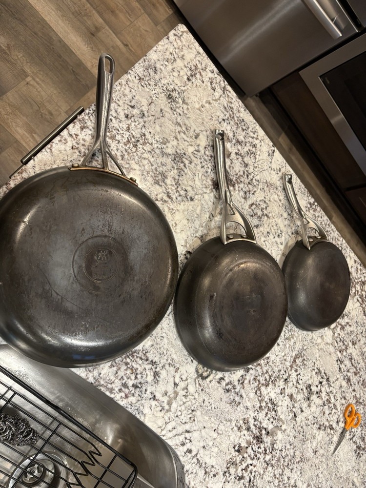 calphalon 3-pan cookware set