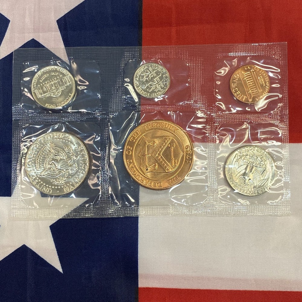 1983-D Official US Mint Souvenir Set WITHOUT Envelope. See description!