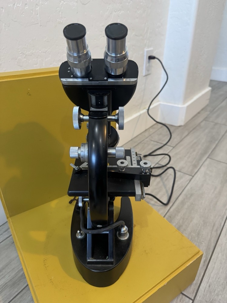 UNITRON BMLU Phase Microscope 15X Binocular Upright w/ Accessories